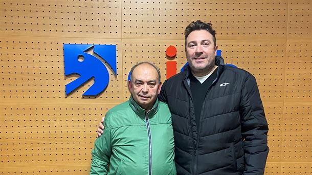 Juan Luis Arnedillo y Arturo Iglesias en Radio Vitoria. Foto: EITB Media