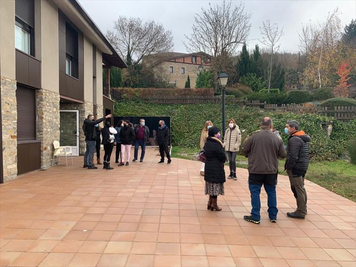 El centro Social de Argomaniz (Elburgo) muy concurrido en la cita electoral del 21N.