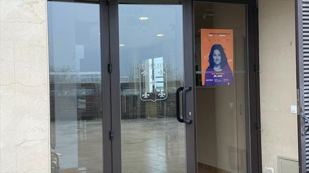 Entrada al Centro Social del concejo de Urarte (Bernedo)