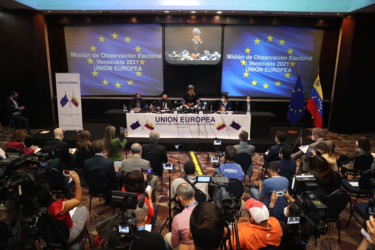 Los representantes de la UE que han observado las elecciones en Venezuela. Foto: EFE 