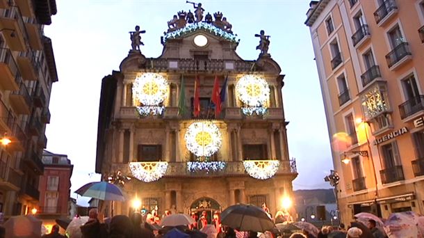 Iruñeako Udal Plaza. EITB Mediaren bideo batetik ateratako argazkia.