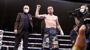 Kerman Lejarraga gana por KO a Flatley y retiene la corona europea