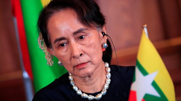 Aung San Suu Kyi, 2018ko ekitaldi batean.  