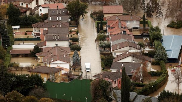 Argak uholdeak eragin ditu Huarten. Argazkia: EFE