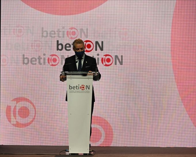 betiON cumple 10 años y 'MQP' ha estado en la gala de celebración. (Foto: Radio Euskadi)