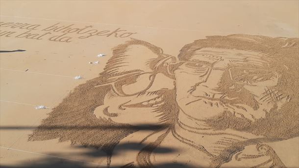 Kontxako hondartzan egindako marrazkia