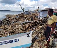 Ascienden a más de 200 los muertos por el paso del tifón Rai en Filipinas