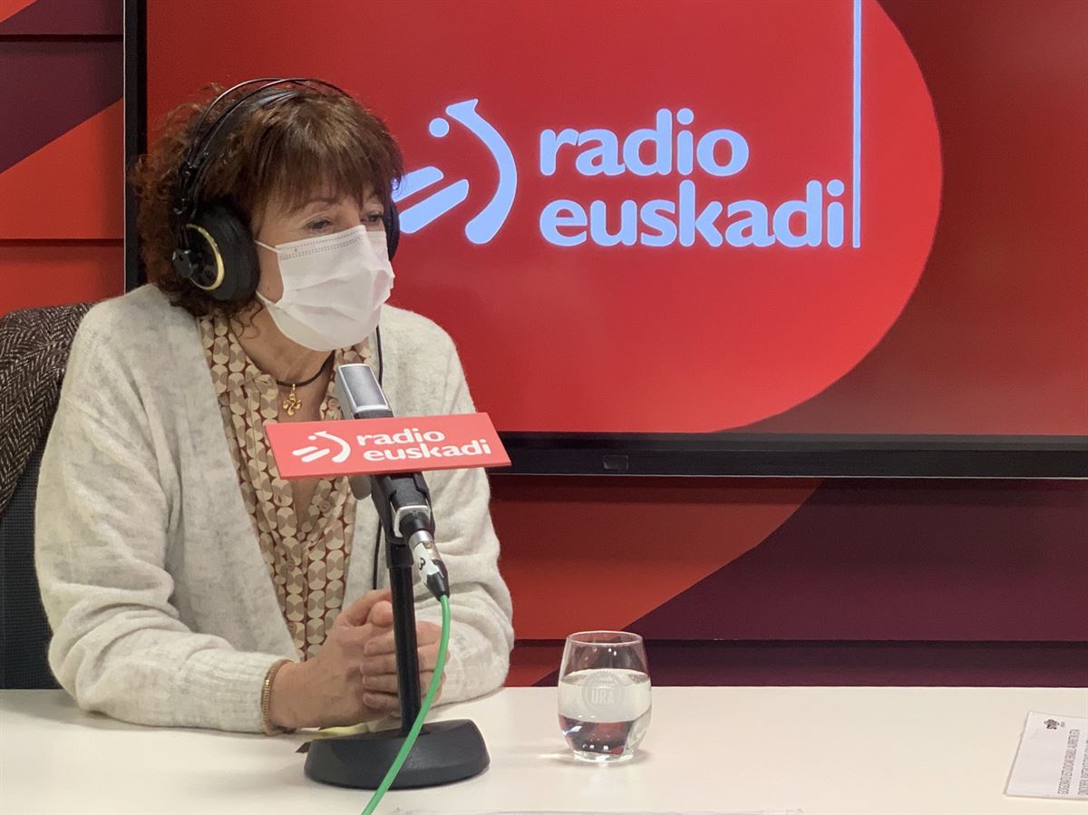 Basaras, en los estudios de Radio Euskadi. 