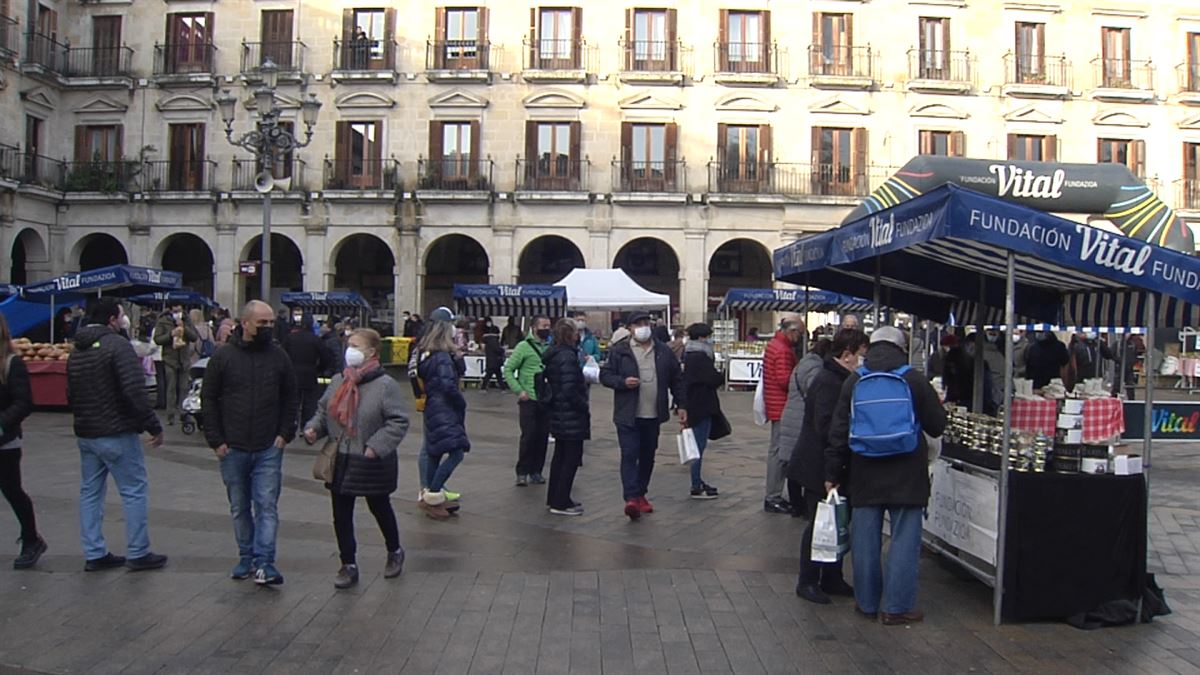 Mercado de Navidad de Vitoria-Gasteiz. Imagen: EITB Media