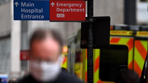 Entrada del hospital de Londres. Foto: EFE