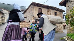 Mari Domingi y Olentzero, en ruta por los concejos de Álava-Araba