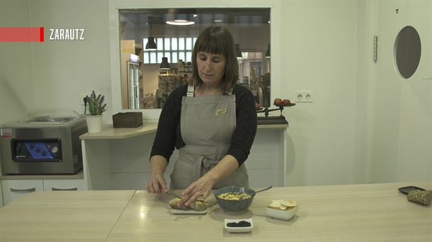 Kuia eta arbendole patea, Zarauzko Lakari dendan