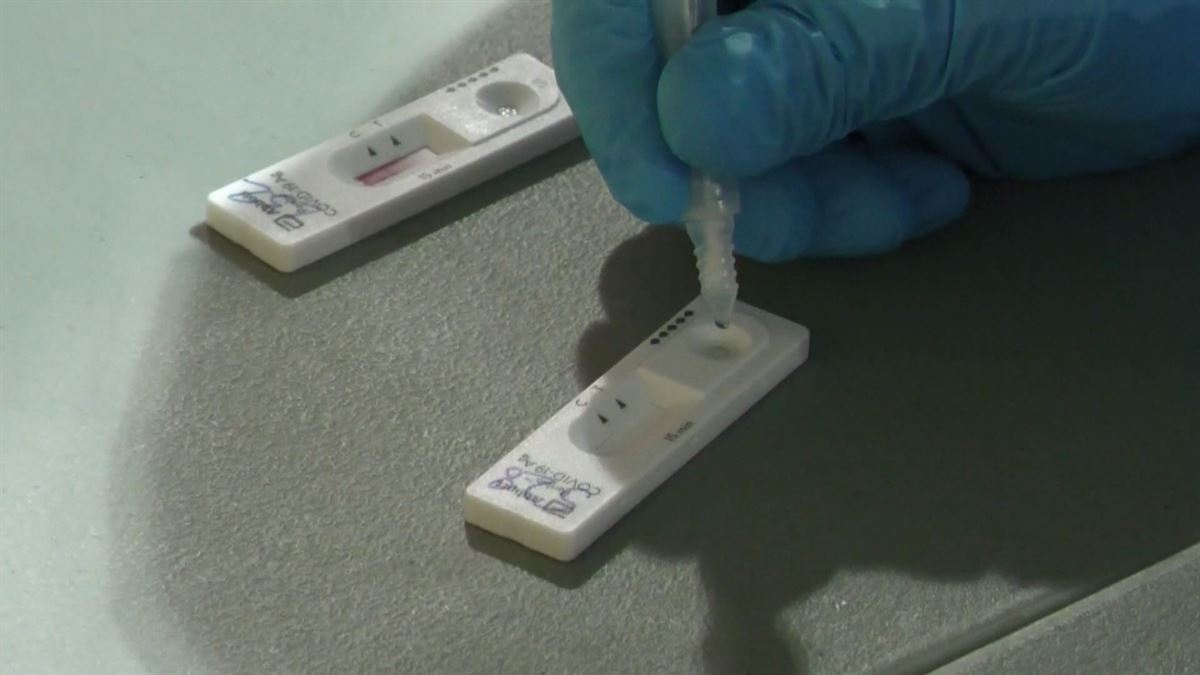 Test de antígenos. Imagen obtenida de un vídeo de EiTB Media.