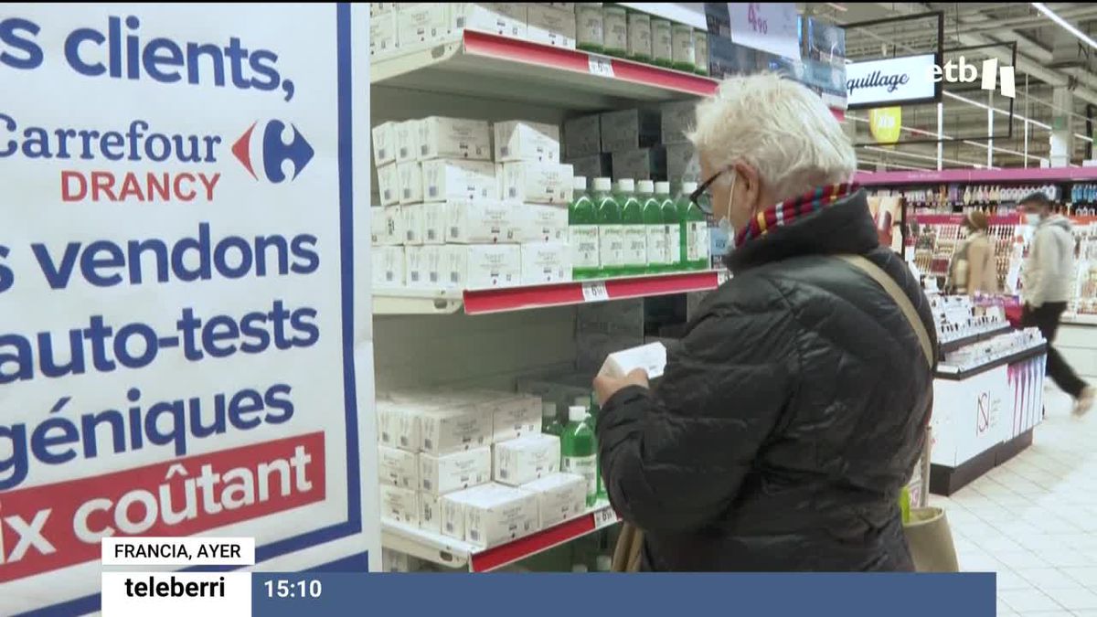Test de antígenos en un supermercado de Francia. Imagen obtenida de un vídeo de EITB Media.