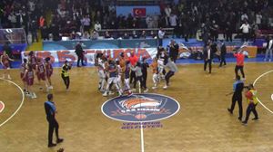 Lointek Gernikak agur esan dio Europari (69-40)