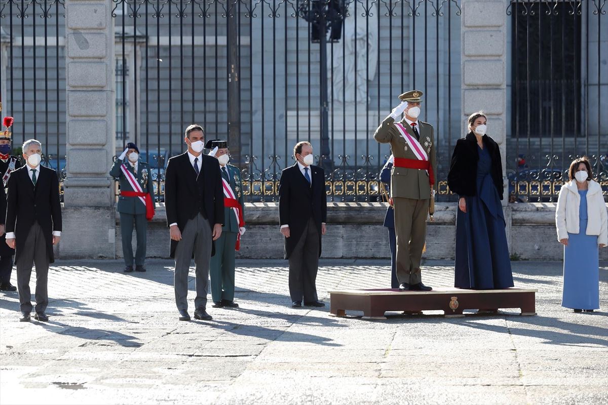Felipe VI y la reina Letizia durante la celebración de la Pascua Militar. Foto: EFE