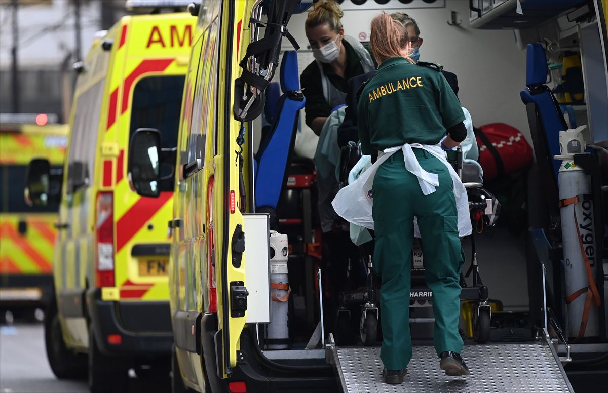 Médicos de ambulancia de Reino Unido