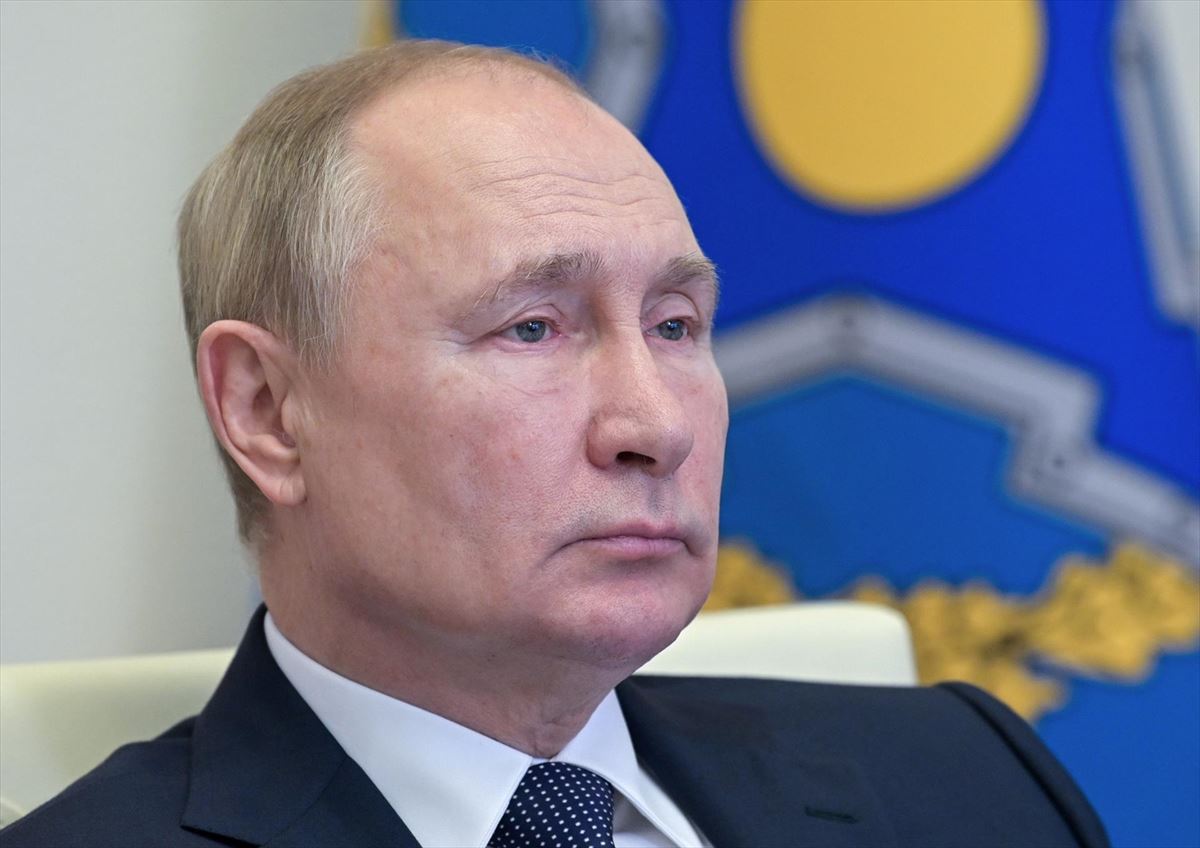 Vladimir Putin artxiboko irudi batean