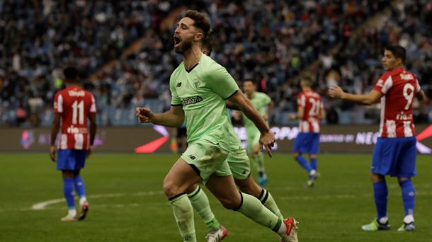 Yeray berdinketaren gola ospatzen