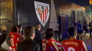 La salida del Athletic hacia el estadio de Riad