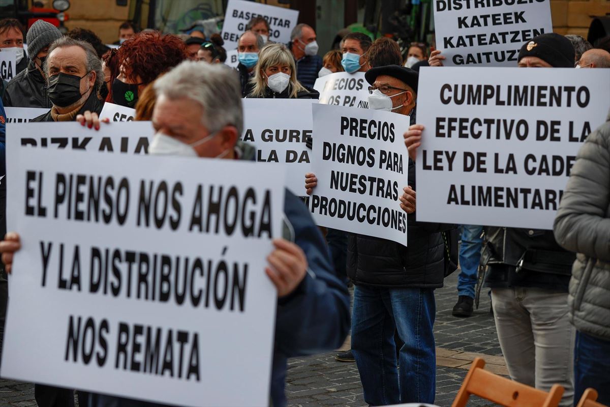 Concentración en la plaza Arriaga de Bilbao. Foto: EFE