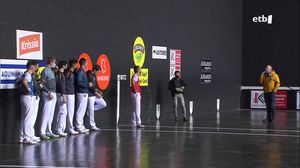 Sebastian Lizaso dedica sendos bertsos a Bengoetxea VI y al debutante Alberdi II