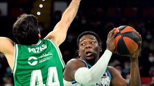 El Bilbao Basket derrota al Betis y encadena su quinto triunfo seguido (71-88)