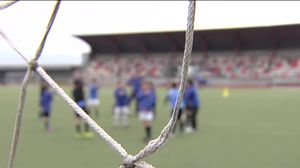 Eskola-kiroleko lehiaketak berriz ere baimenduta egongo dira ostiraletik EAEn