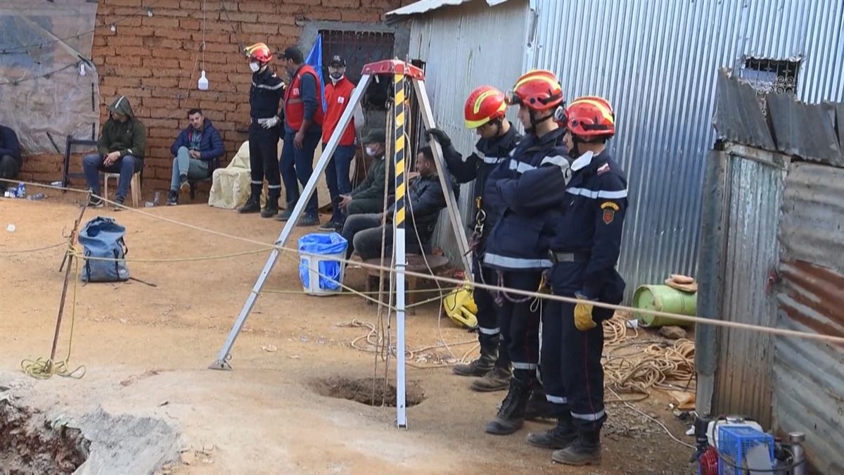 Equipos de rescate. Imagen obtenida de un vídeo de Agencias.