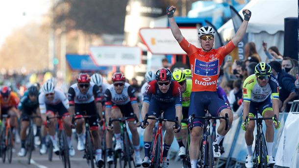 Jakobsenek irabazi du Valentziako Itzuliko bosgarren eta azken etapa