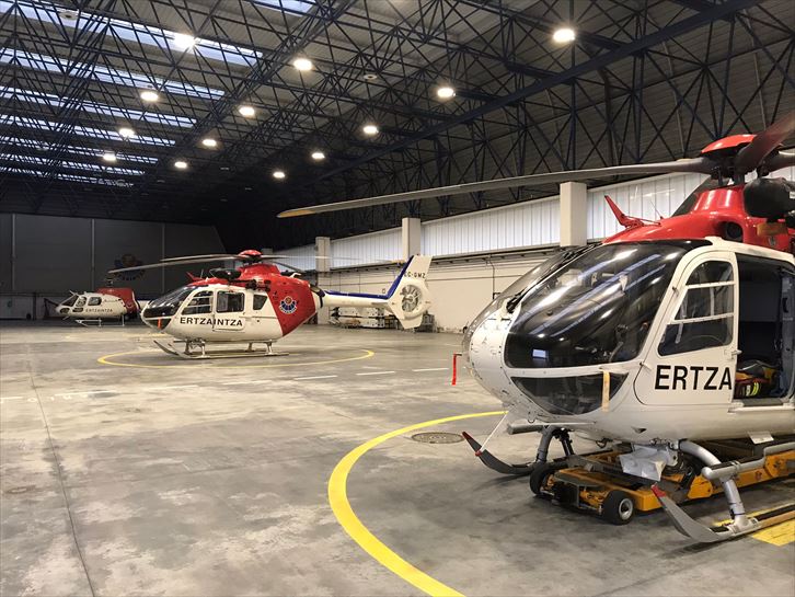 Ertzaintzaren helikopteroak