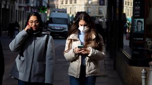 Las empresas alavesas, a la espera para decidir si eliminar o no las mascarillas