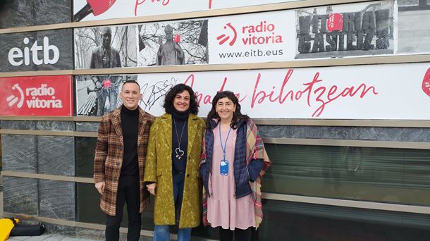 Nos subimos al tranvía y a un taxi para celebrar el Día Mundial de la Radio