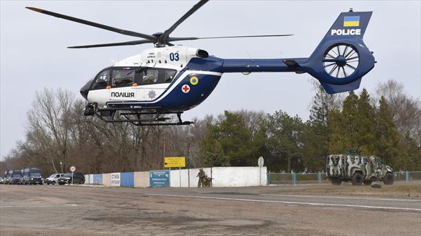 Ukrainako Polizia maniobra batean, herrialdearen hegoalean.