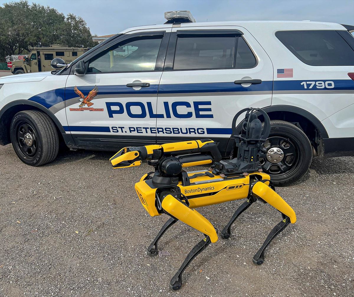 Perro policía robot. Foto: EFE.