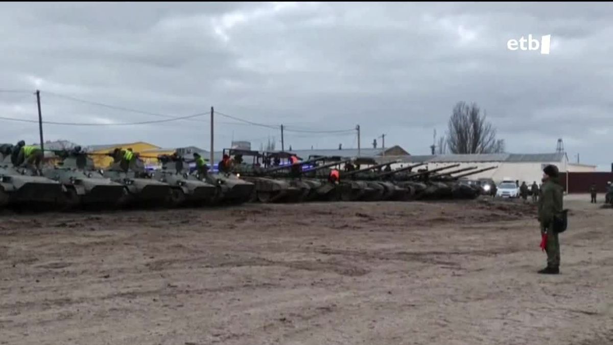 Errusiak iragarri du Ukrainako mugan zabaldutako tropen zati bat erretiratuko duela