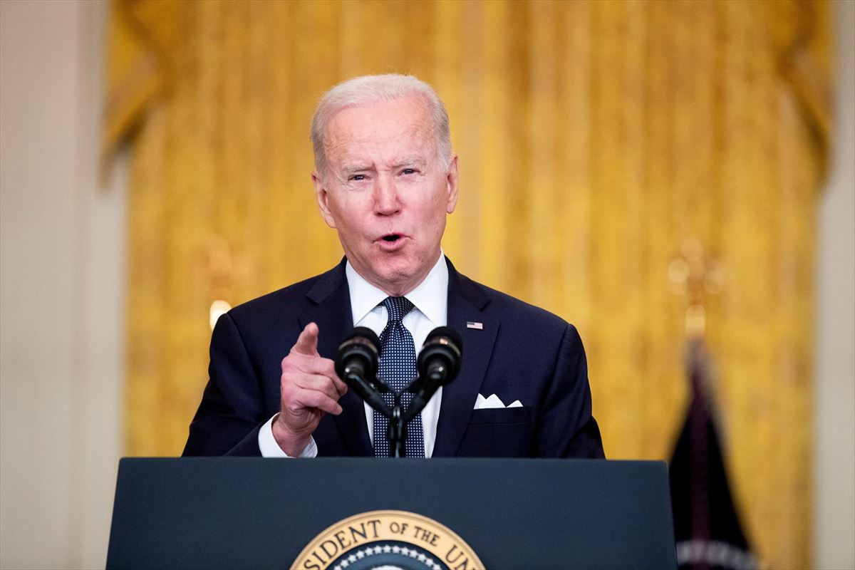 Joe Biden Ameriketako Estatu Batuetako presidentea Etxe Zuritik eskaini duen hitzaldian