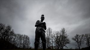 Chillida Lekuk Reaching Out Thomas J Priceren eskultura erakutsiko du maiatzaren 30era arte