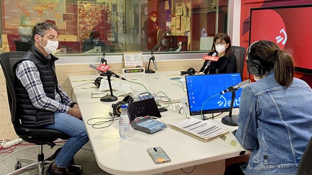 Javier Sánchez-Beaskoetxea y Lourdes Oña, entrevistados por Estibaliz Ruiz de Azua