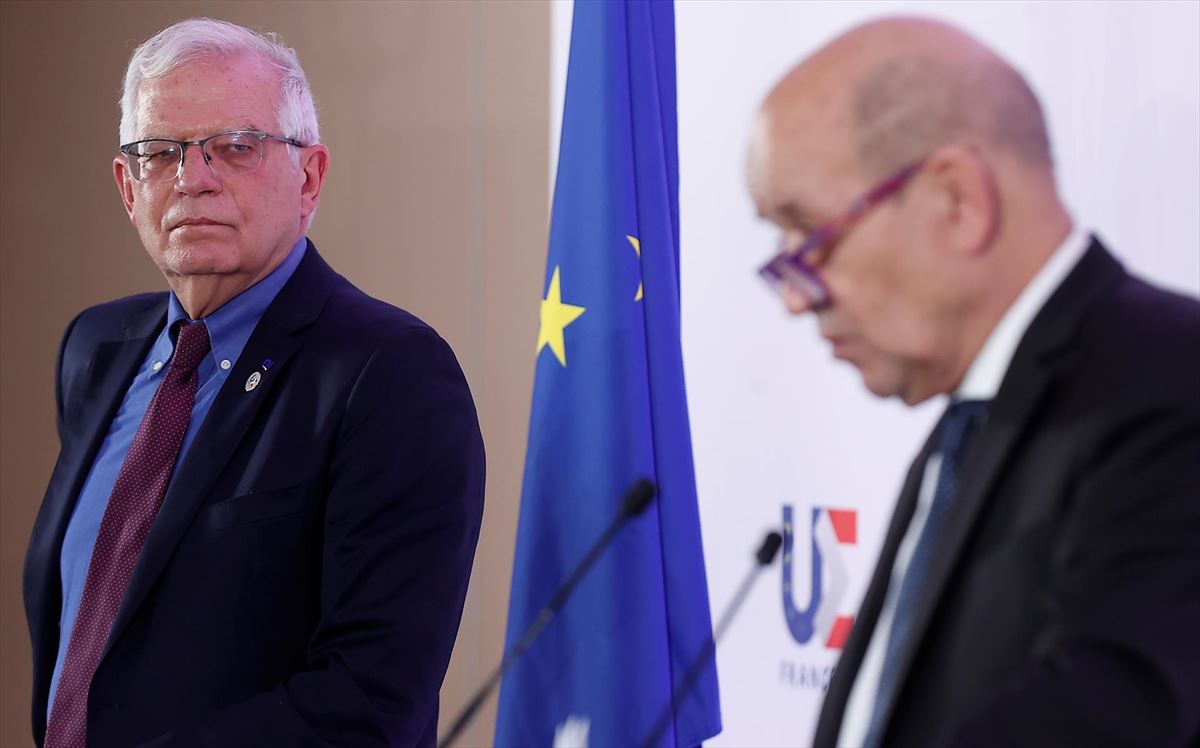 Jean-Yves Le Drian y Josep Borrell. Foto: EFE