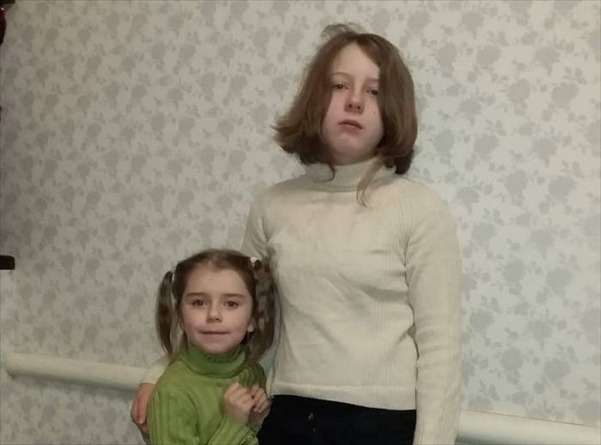 Las dos hijas de la ucraniana Inna Likartsu. 