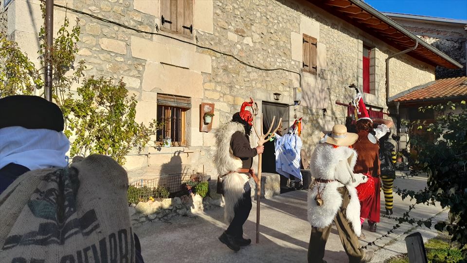 Carnaval rural del concejo de Okariz (Donemiliaga-San Millán)