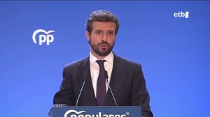 Pablo Casadoren agurra; denak Feijoori begira