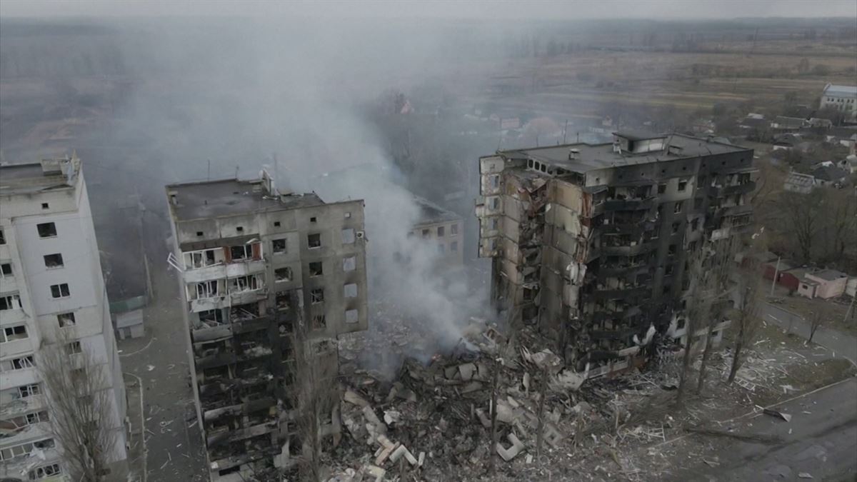 Edificio destruido en Borodyanka. Imagen obtenida de un vídeo de Agencias.