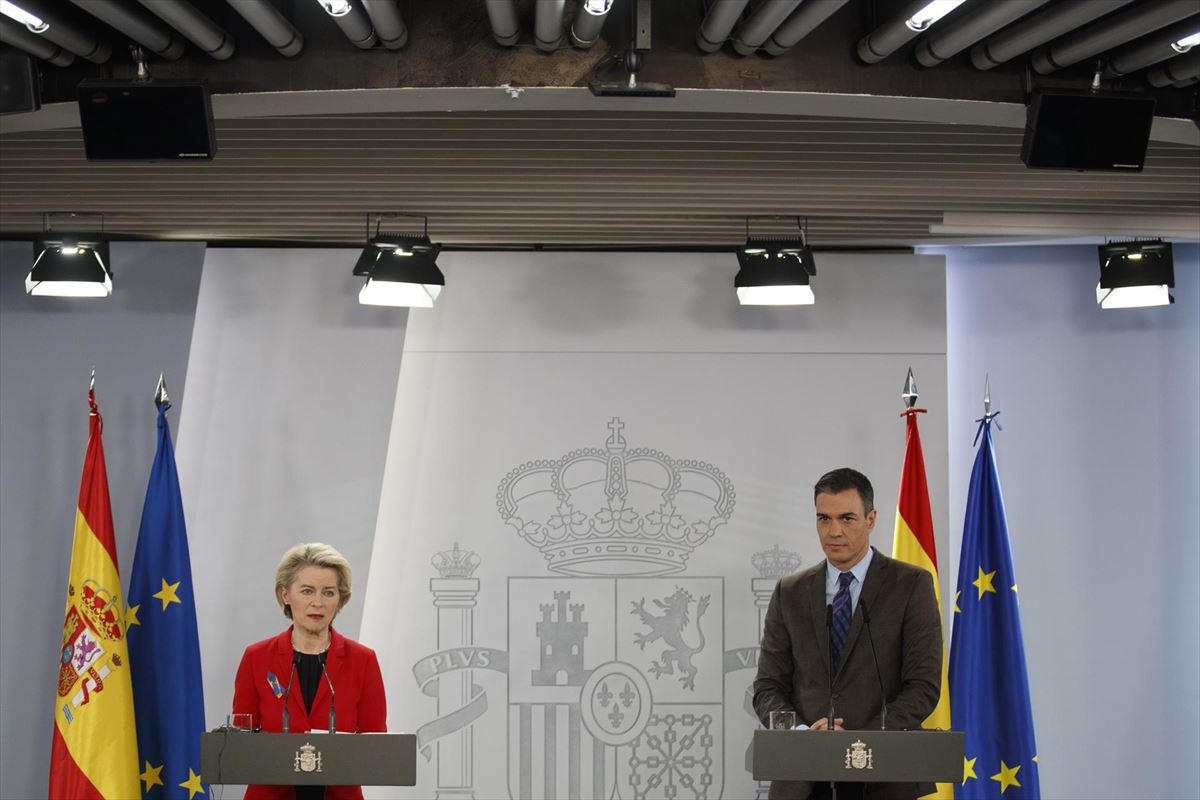 Von der Leyen y Sánchez hoy en Moncloa. Foto: EFE