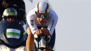 Gannak Evenepoel eta Pogacar gainditu ditu erlojupekoan eta lidergoa estreinatu du