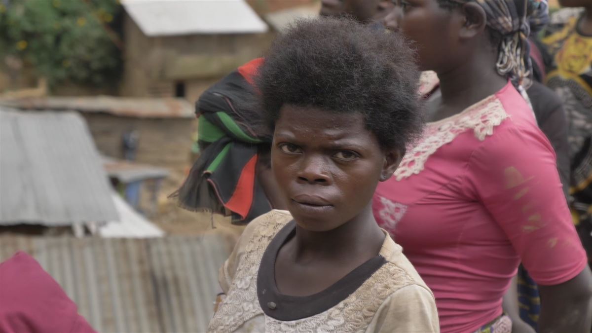 Mujer congoleña. Imagen obtenida de un vídeo de EITB Media.