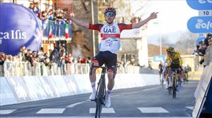 Etapa garaipena eta lidergoa Pogacarrentzat