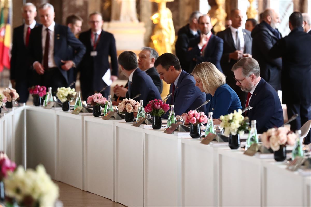 Los jefes de Estado y de Gobierno de la Unión Europea en Versalles