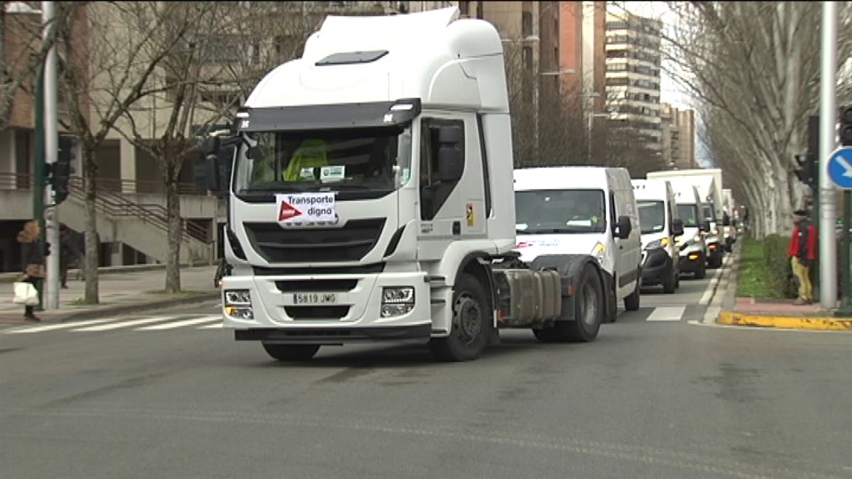 Caravana de camiones en Pamplona para denunciar una situación «insostenible»